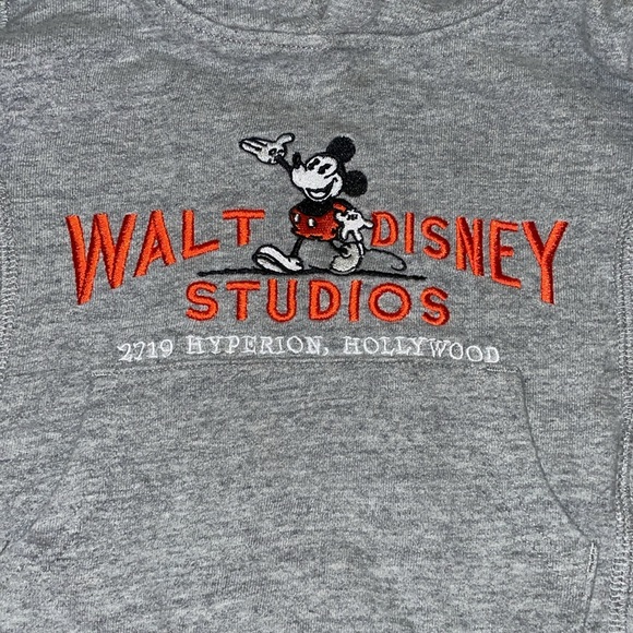 Walt Disney Studios sweatshirt, size 2T - Picture 2 of 4